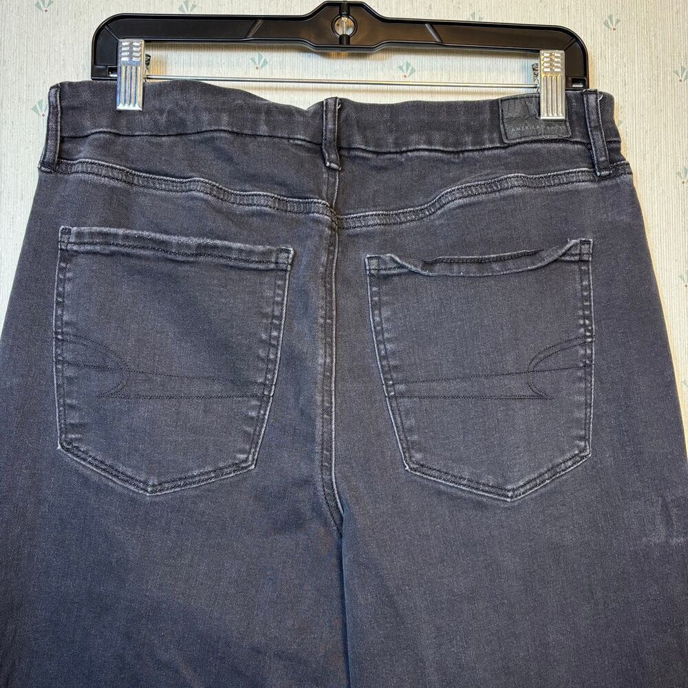American Eagle Curvy Super High Rise Flare Jeans size 14 Short Dark Wash Ripped - Picture 4 of 10